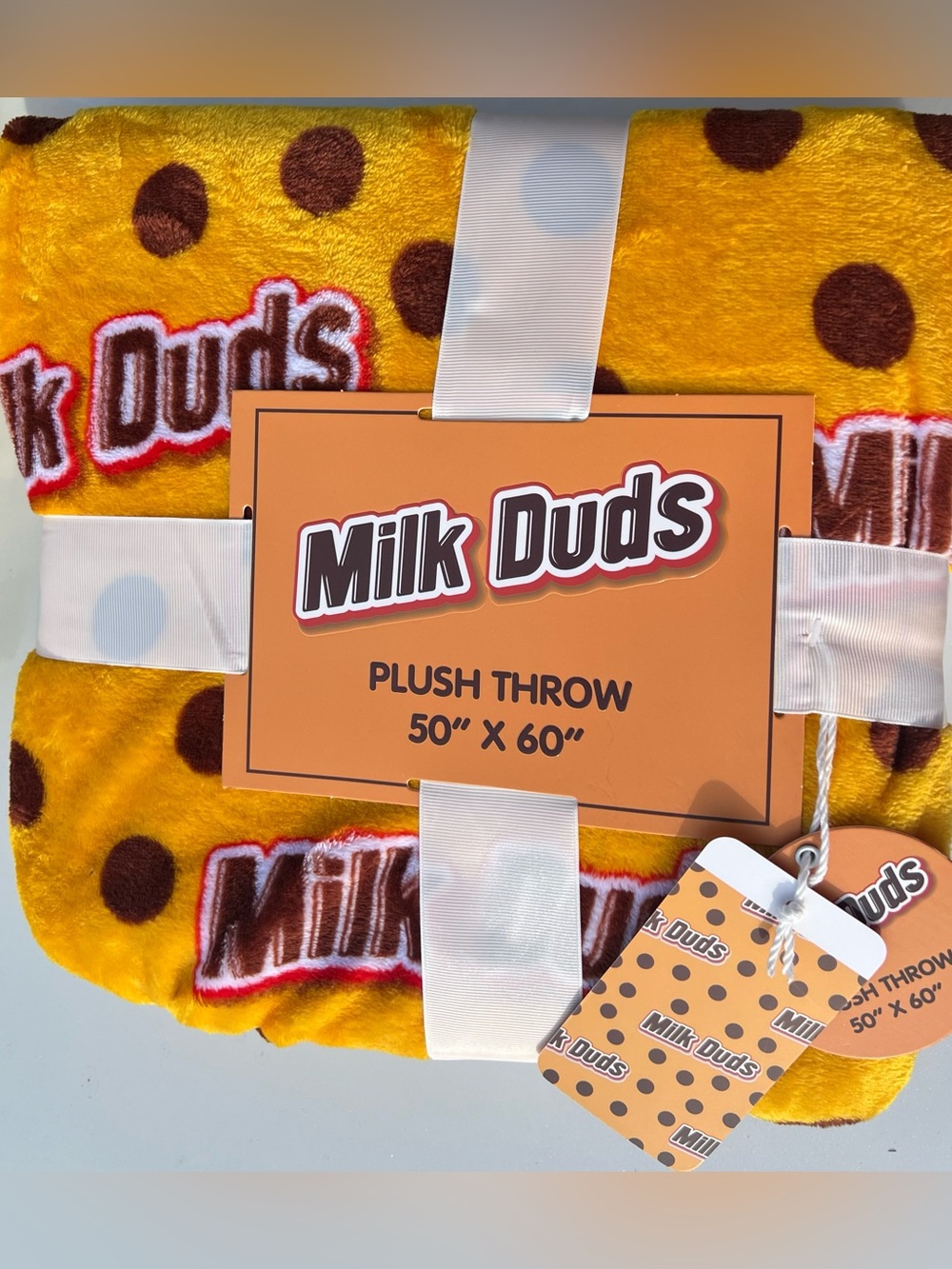 milk duds candy fleece poly blanket throw slumber party fun novelty fast food